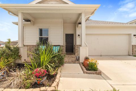 Photo of 14930 Spring Forest Lane, Baytown, TX 77523 (MLS # 49364875)