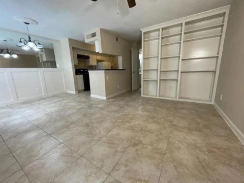 Condo For Sale - 6633 W Airport Boulevard #1202<br/> Houston, TX 77035