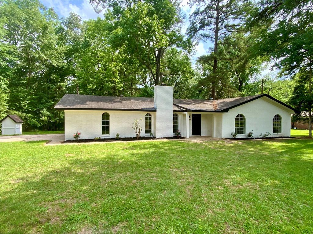 Photo of 296 Kings Row, Livingston, TX 77351 (MLS # 50241998)