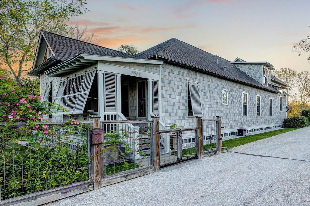 Photo of 3922 Cotswold Street, Houston, TX 77009 (MLS # 84219983)