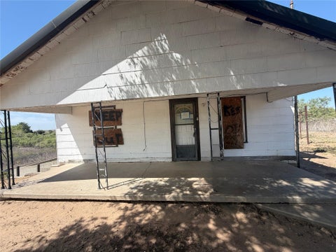 Homes For Sale - 104 3rd Street<br/> Sanford, TX 79078