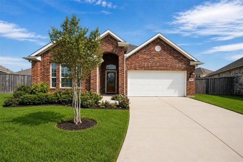 Photo of 1902 Willow Ridge Ln LN, Brookshire, TX 77423 (MLS # 9513227)