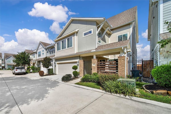 8710 STRONGOAK LN, HOUSTON, TX 77055 - Image d547663fde2fad5bf27d9cda37bf7632/675098349