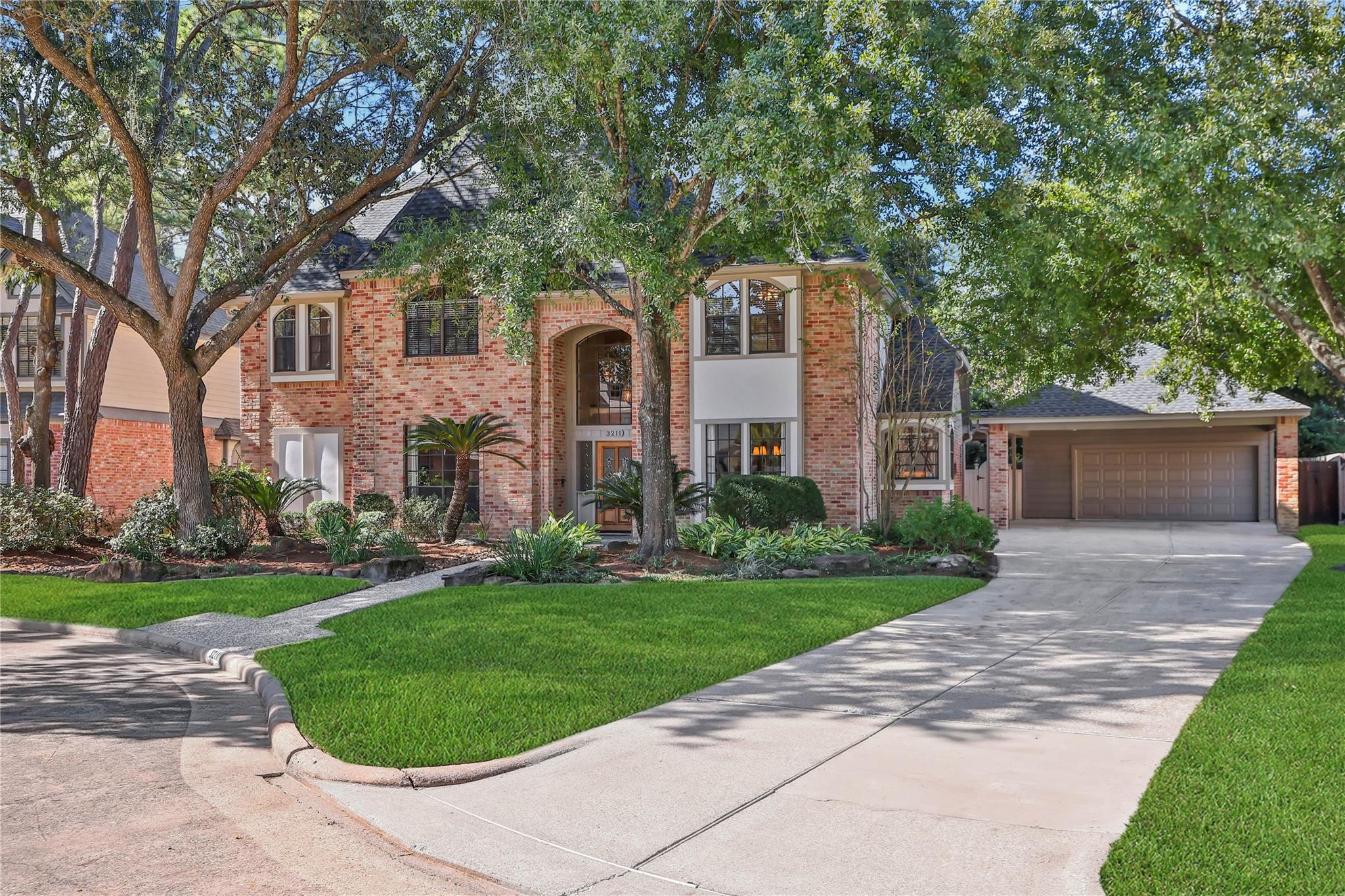 3211 Rambling Creek Drive