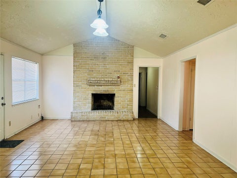 Photo of 12614 Hunting Briar Drive, Houston, TX 77099 (MLS # 68615392)