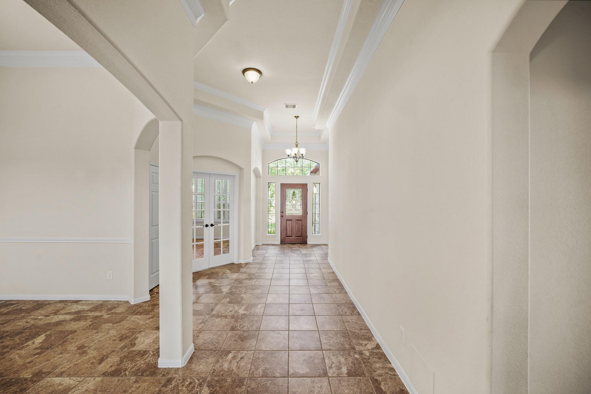 9 Oakmont Court