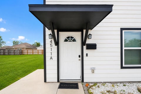 Photo of 4511 Reed Road #A, Houston, TX 77051 (MLS # 98726425)