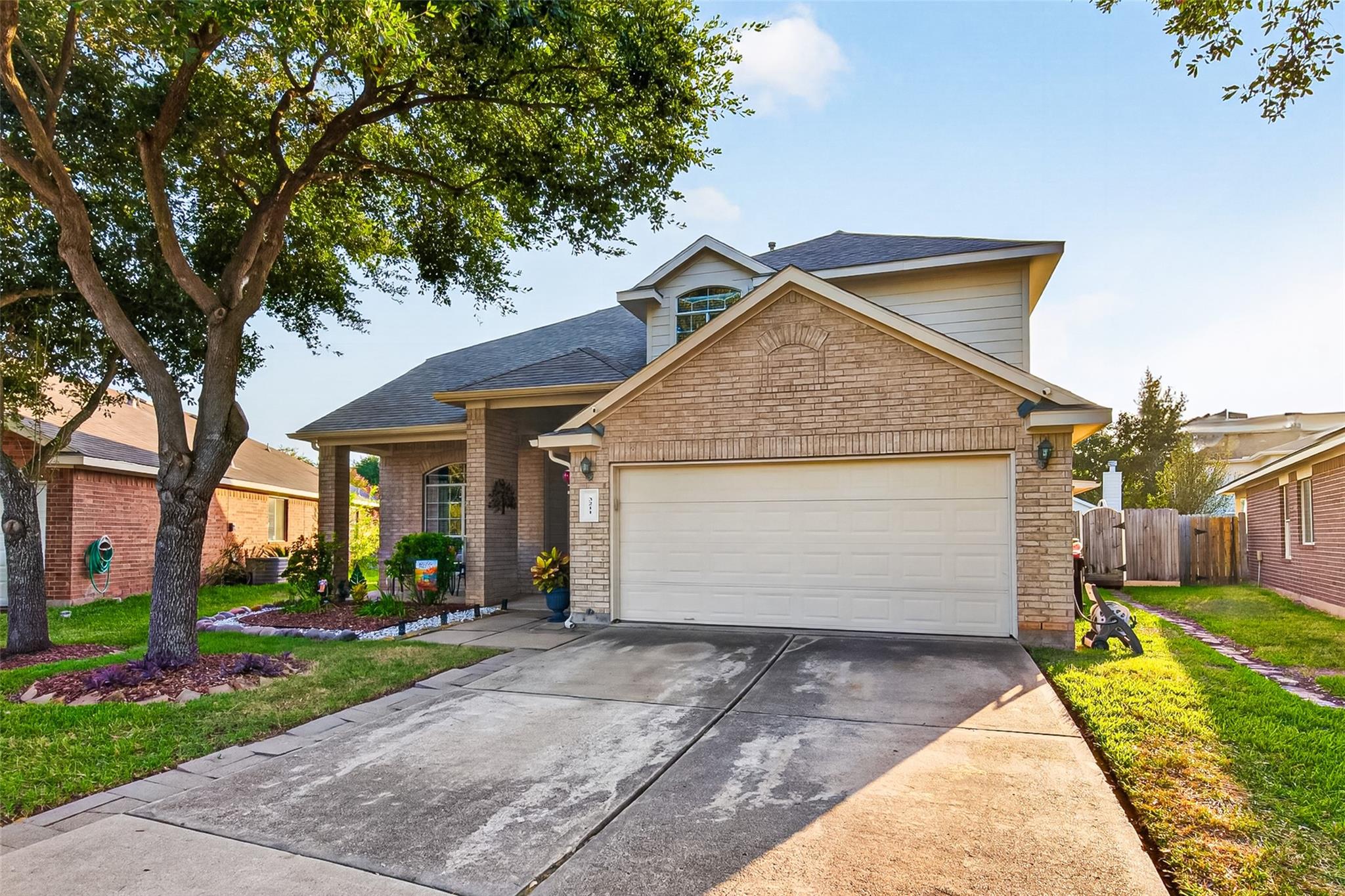 3211 Painted Meadow Circle