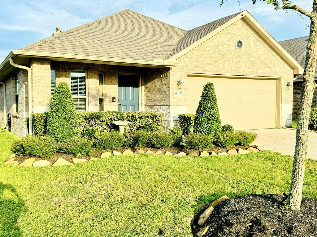 Photo of 4010 Southall Place, Texas City, TX 77591 (MLS # 80274850)