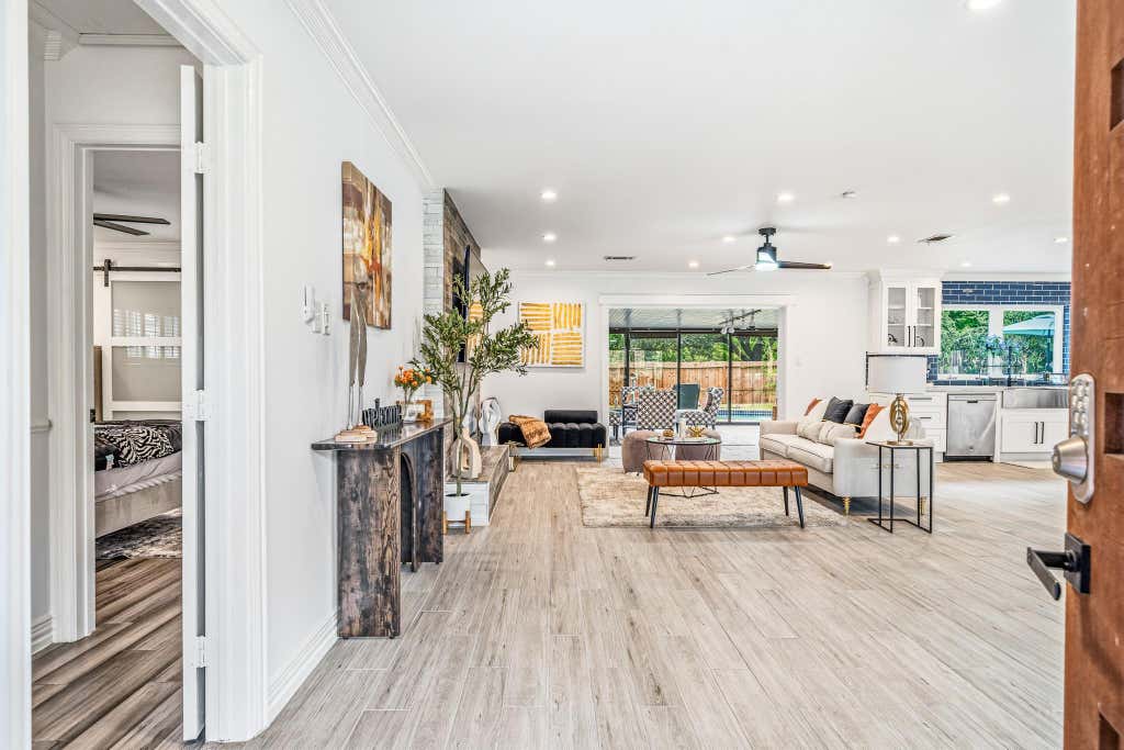Photo of 9022 Quebec Dr, Houston, TX 77096 (MLS # 92680903)