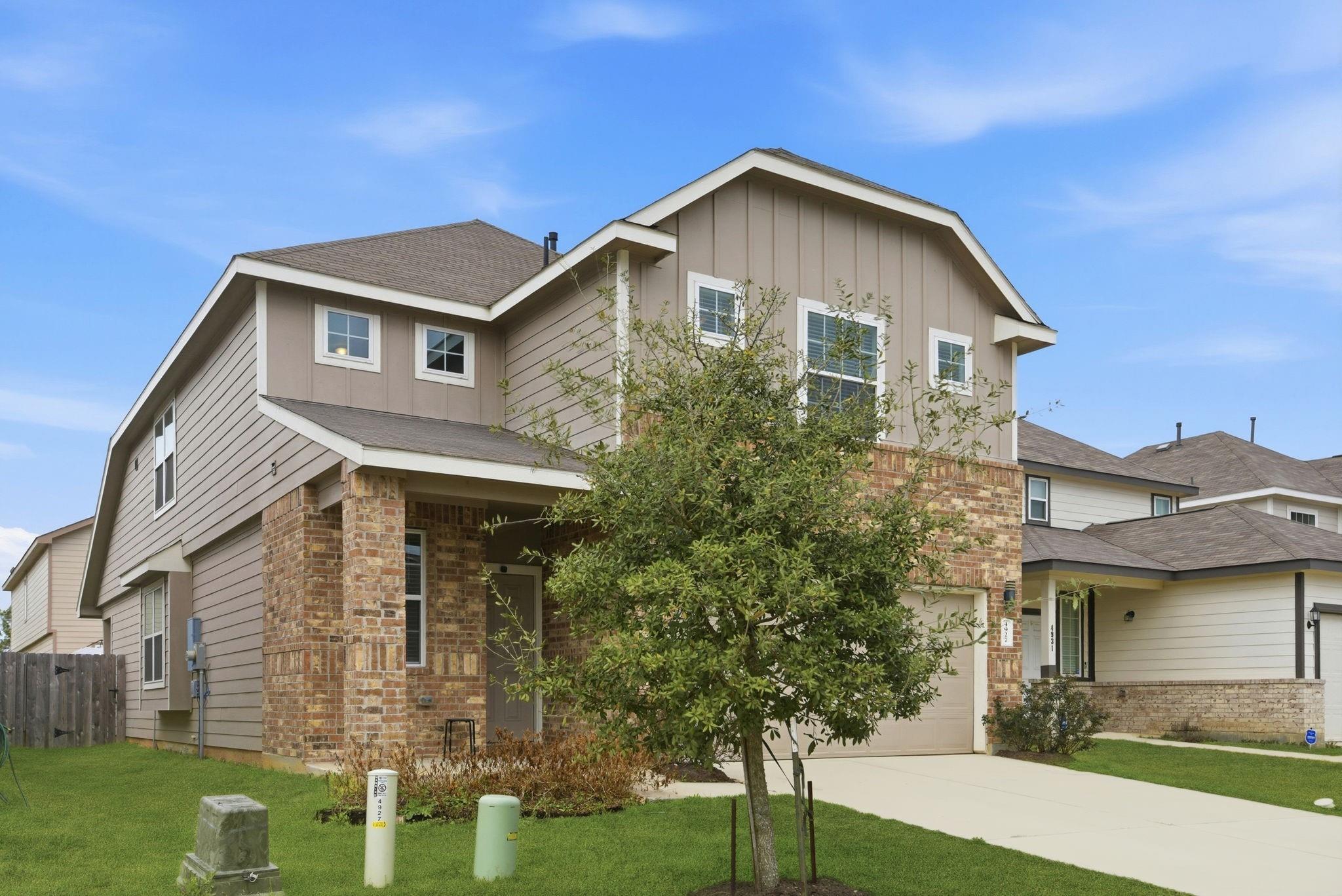 4927 Blue Jacaranda Way