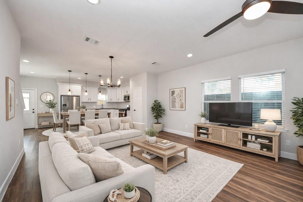 Photo of 6910 J W Peavy Drive, Houston, TX 77011 (MLS # 73657668)