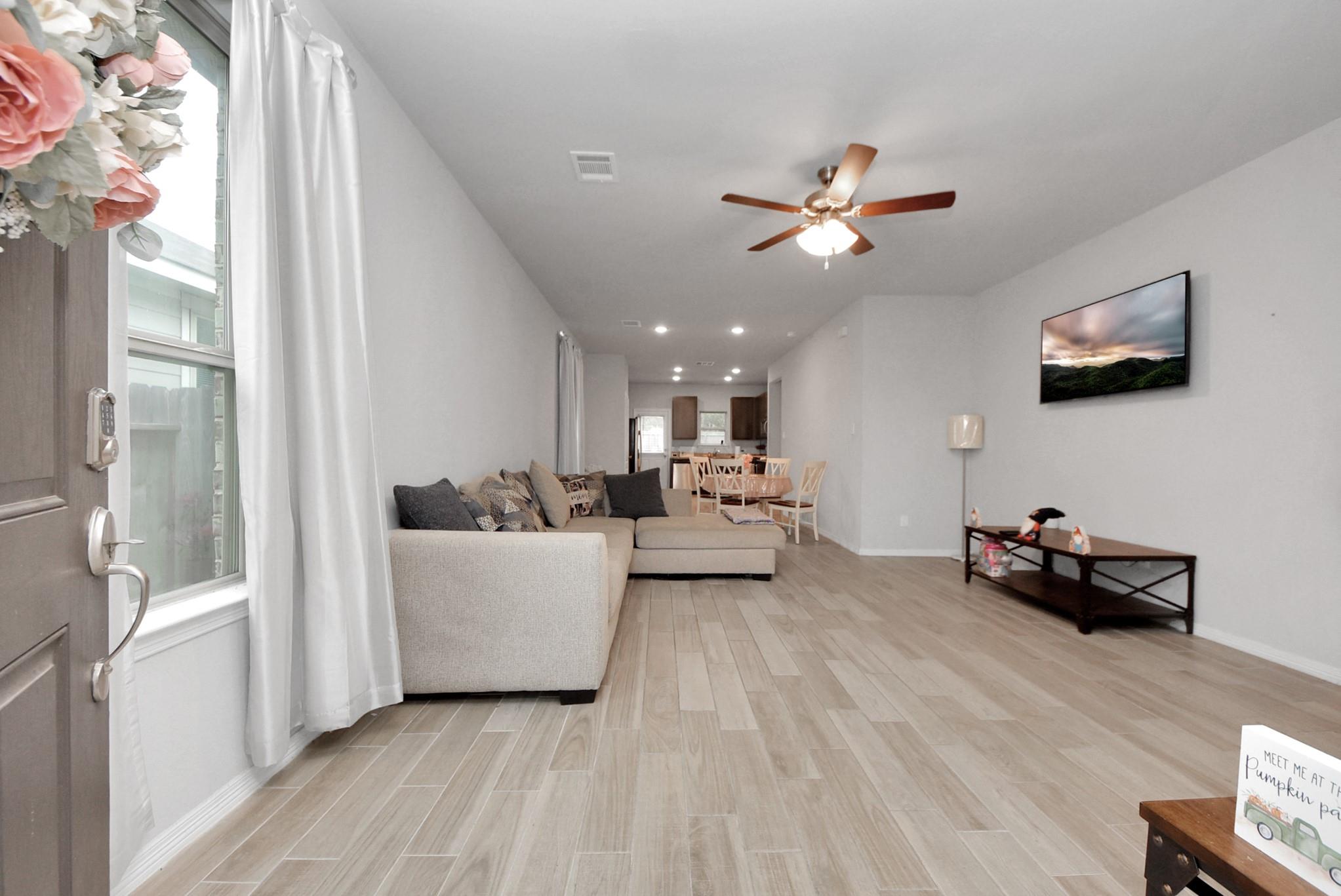 24718 Russet Bluff Trail