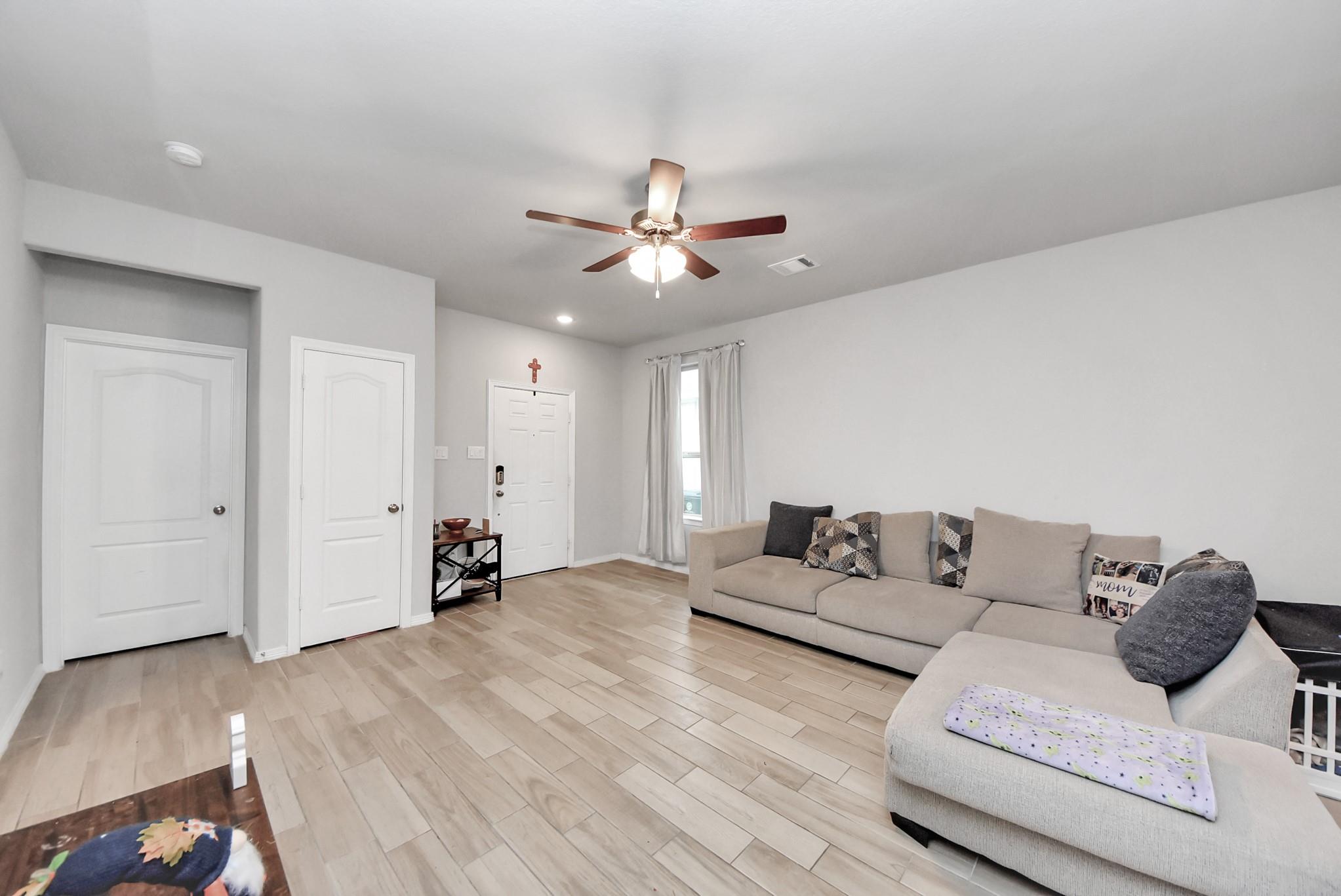 24718 Russet Bluff Trail