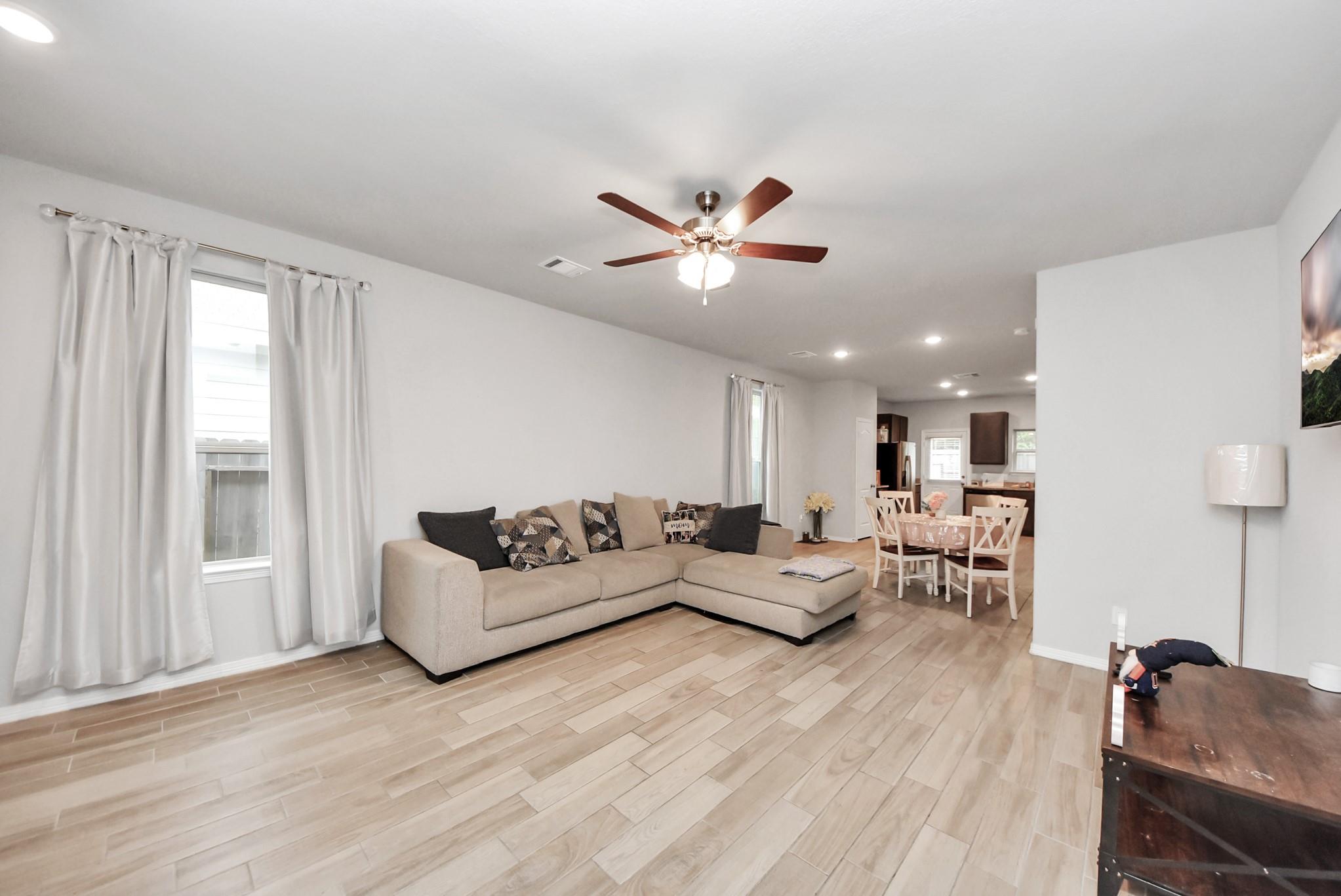 24718 Russet Bluff Trail