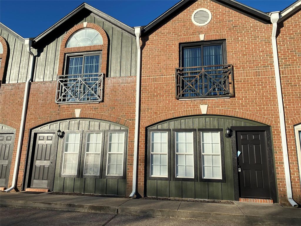 Photo of 1616 Avenue N #4, Huntsville, TX 77340 (MLS # 52661250)