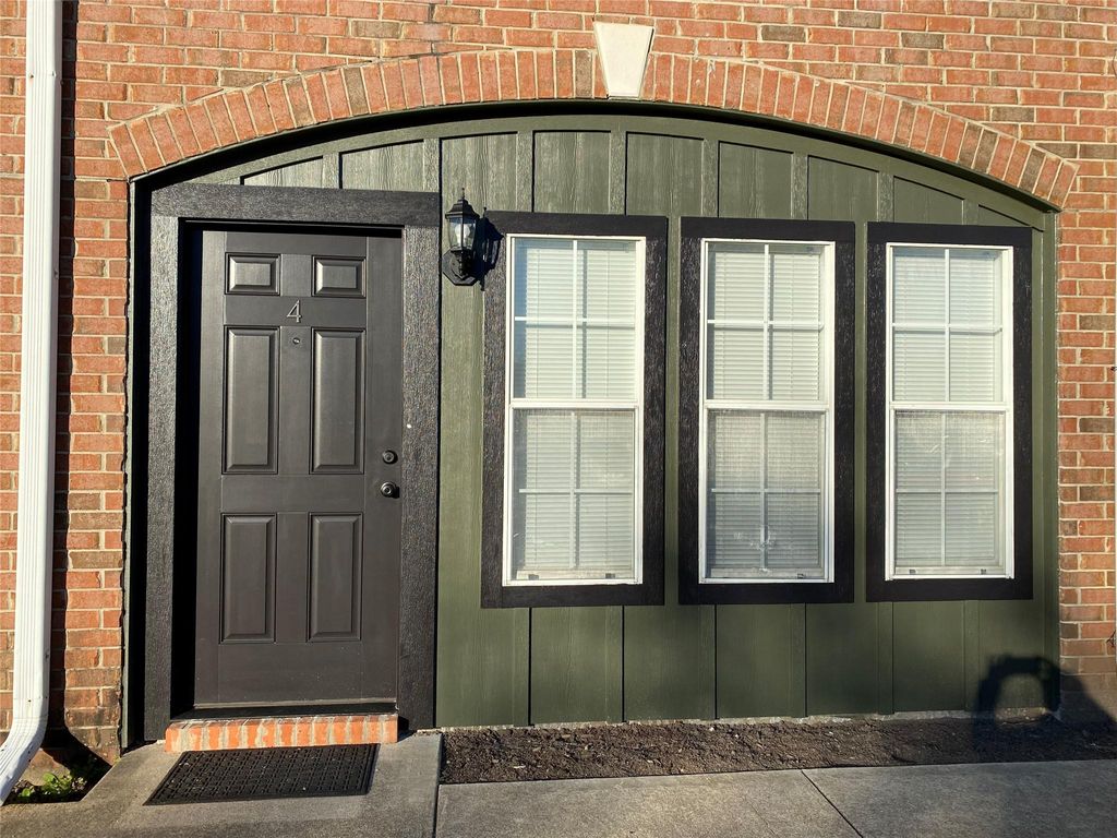 Photo of 1616 Avenue N #4, Huntsville, TX 77340 (MLS # 52661250)