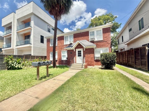 Photo of 1238 Peden Street #2, Houston, TX 77006 (MLS # 98722278)