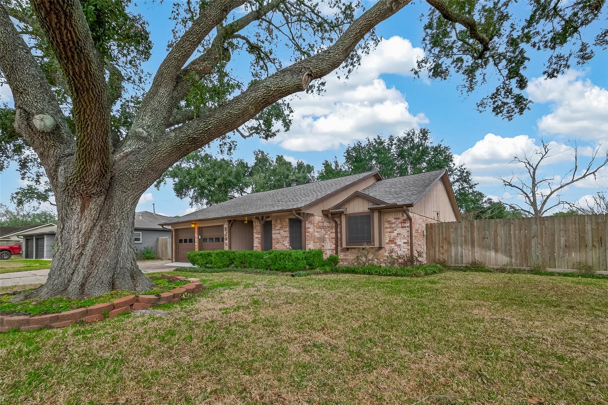 5201 Cunningham Drive