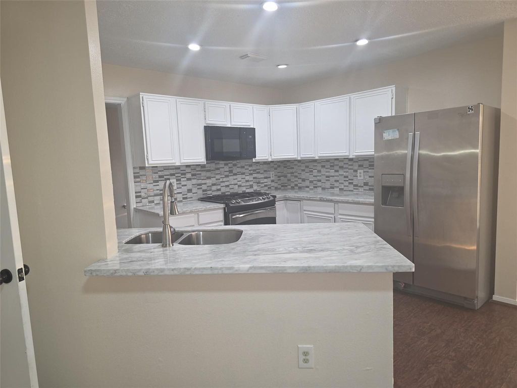 Photo of 1907 Summerfield Place, Sugar Land, TX 77478 (MLS # 20576730)