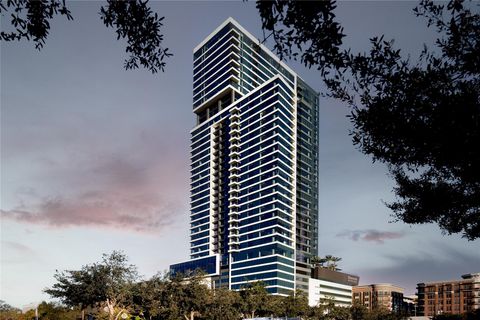 Photo of 2651 Kipling Street St #3304, Houston, TX 77098 (MLS # 48922467)