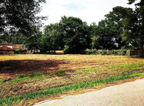 Vacant Land For Sale - 21314 Briar Oak Drive<br/> Humble, TX 77338