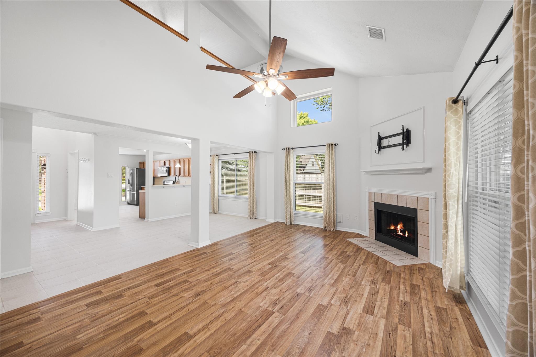 16003 Salton Point Drive