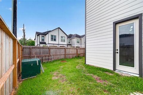 Tiny photo for 1938 Laverne Street, Houston, TX 77080 (MLS # 10120061)