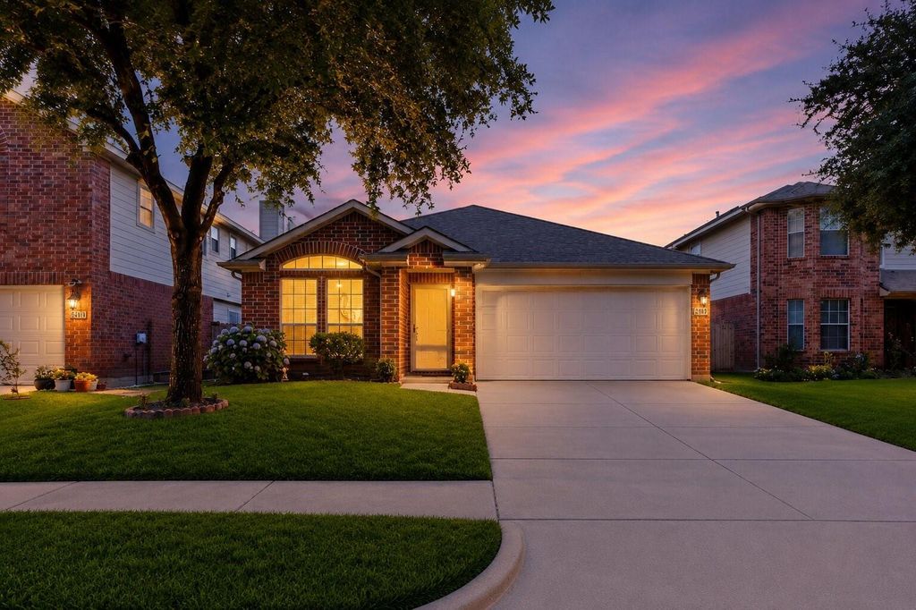 Photo of 7219 Avocet Lane, Houston, TX 77040 (MLS # 10958667)