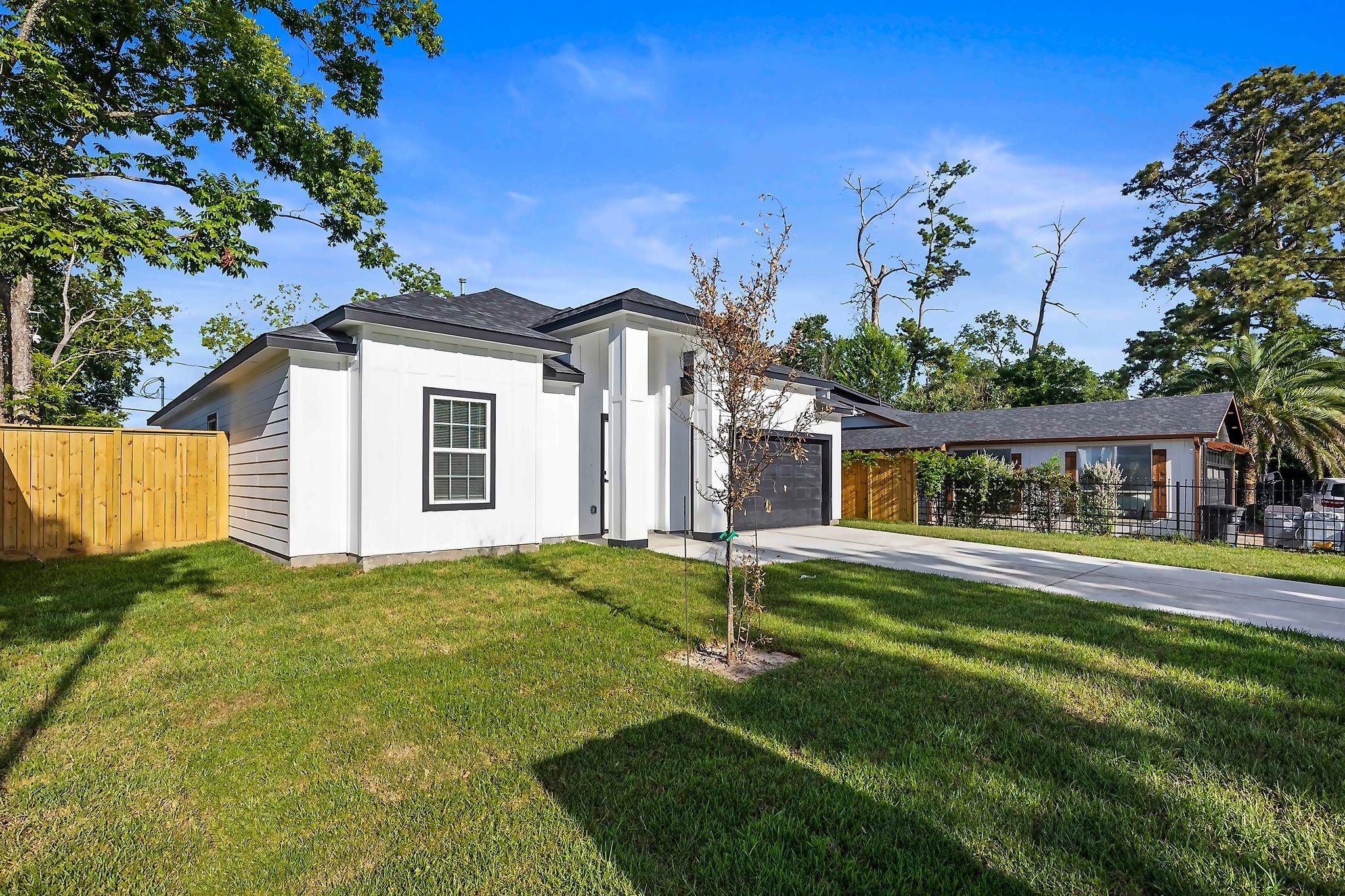 10426 Royal Oaks Drive