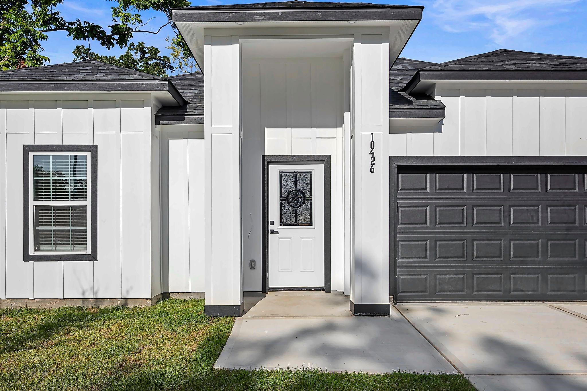 10426 Royal Oaks Drive