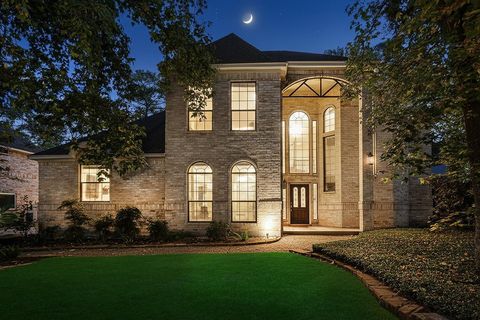Photo of 26 N Highland Court, The Woodlands, TX 77381 (MLS # 57502239)