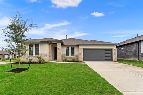 Photo of 13305 Big Sky Court, Conroe, TX 77384 (MLS # 29398372)