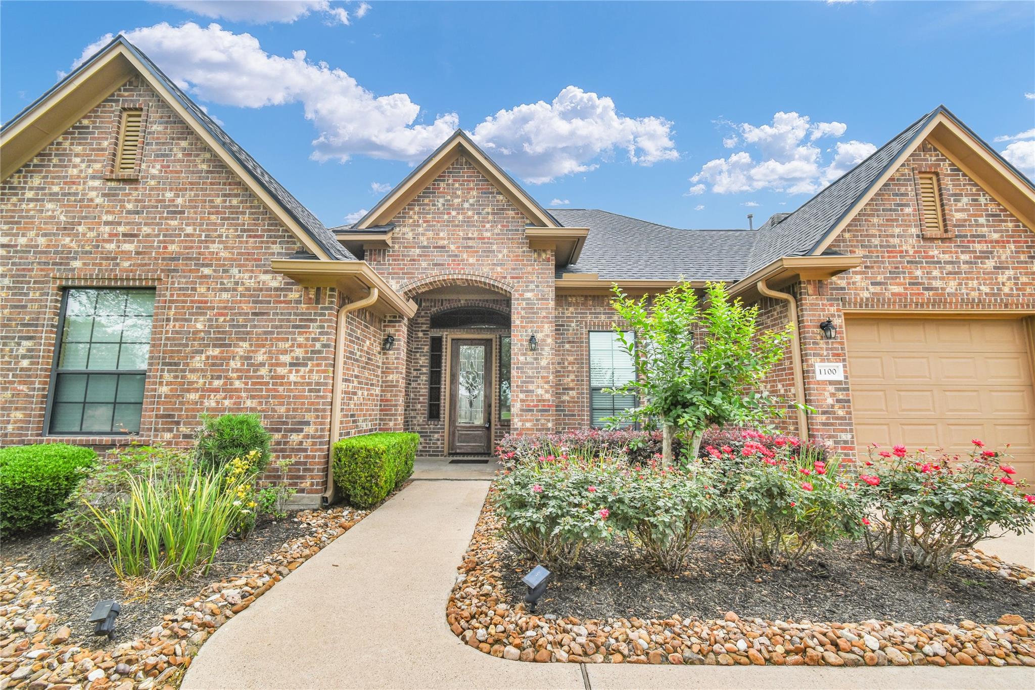 1100 Southern Oaks Drive