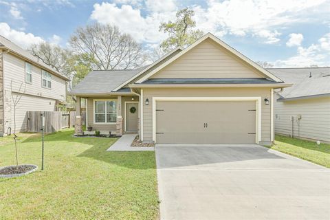 Photo of 260 Shoreview Drive, Conroe, TX 77303 (MLS # 42031583)