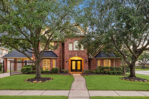Photo of 5823 Santa Fe Springs Drive, Houston, TX 77041 (MLS # 90638932)