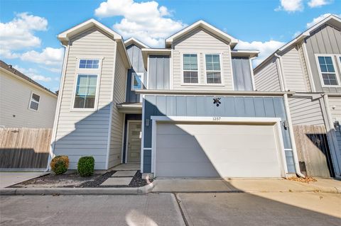 Photo of 1257 W Tidwell Road, Houston, TX 77091 (MLS # 87103728)