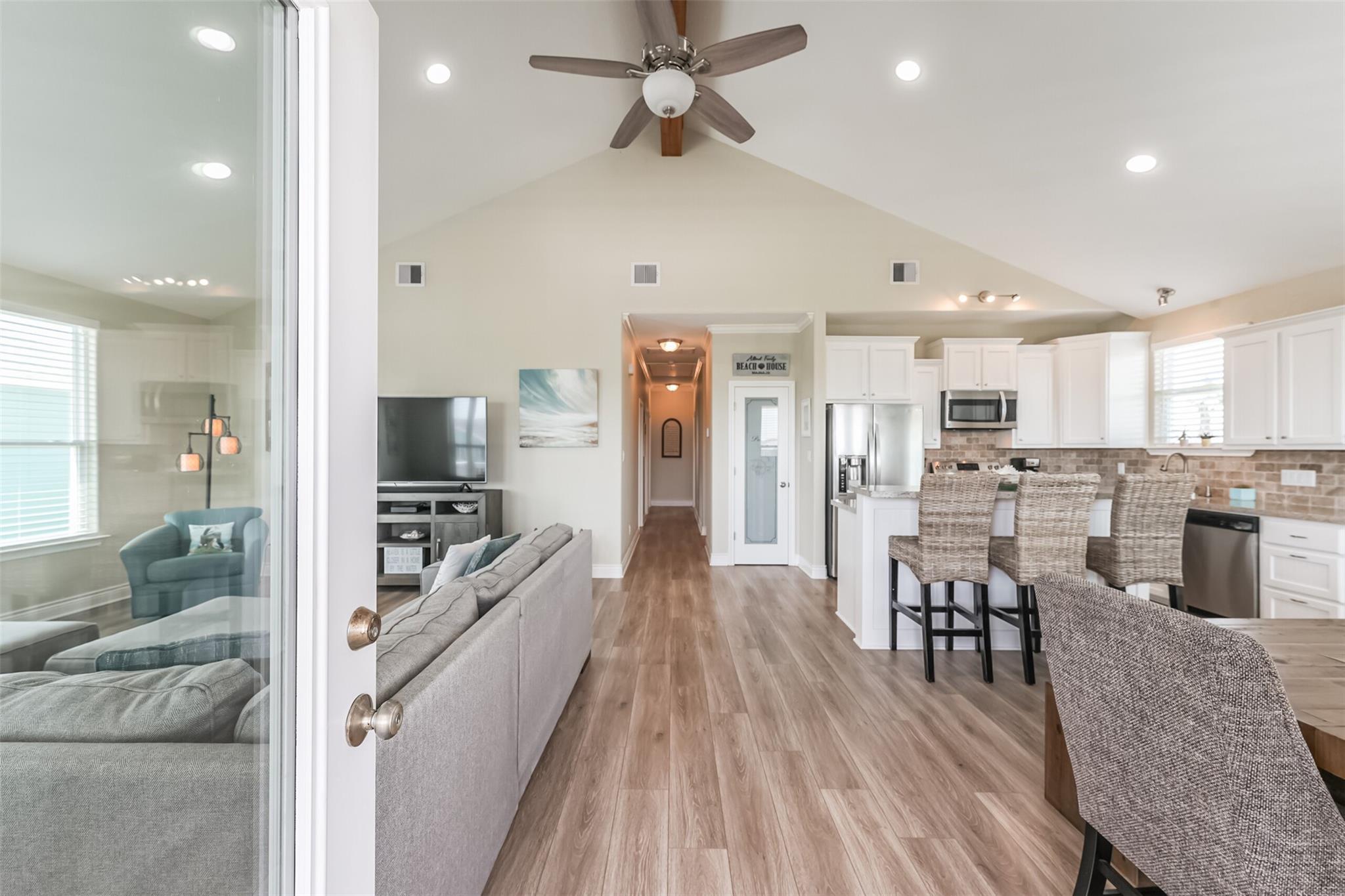 4018 Fort Bend Drive