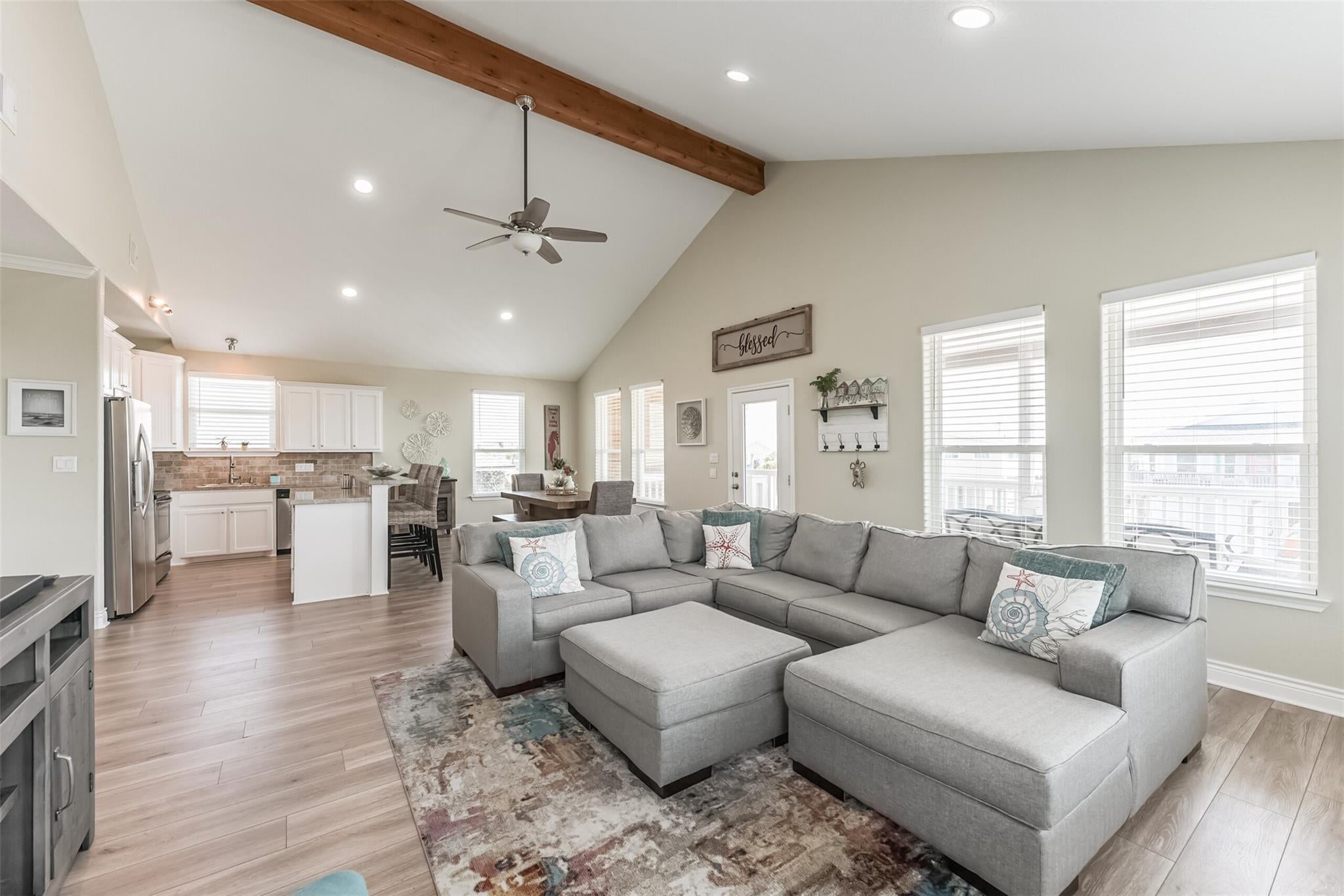 4018 Fort Bend Drive