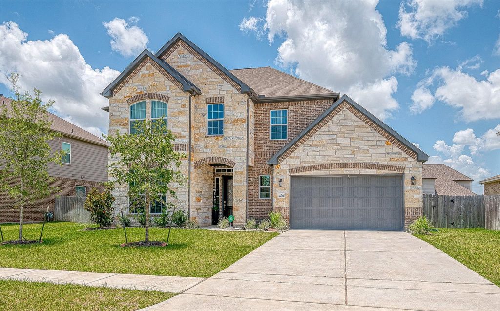 Photo of 9207 Secretariat Lane, Mont Belvieu, TX 77523 (MLS # 9801610)