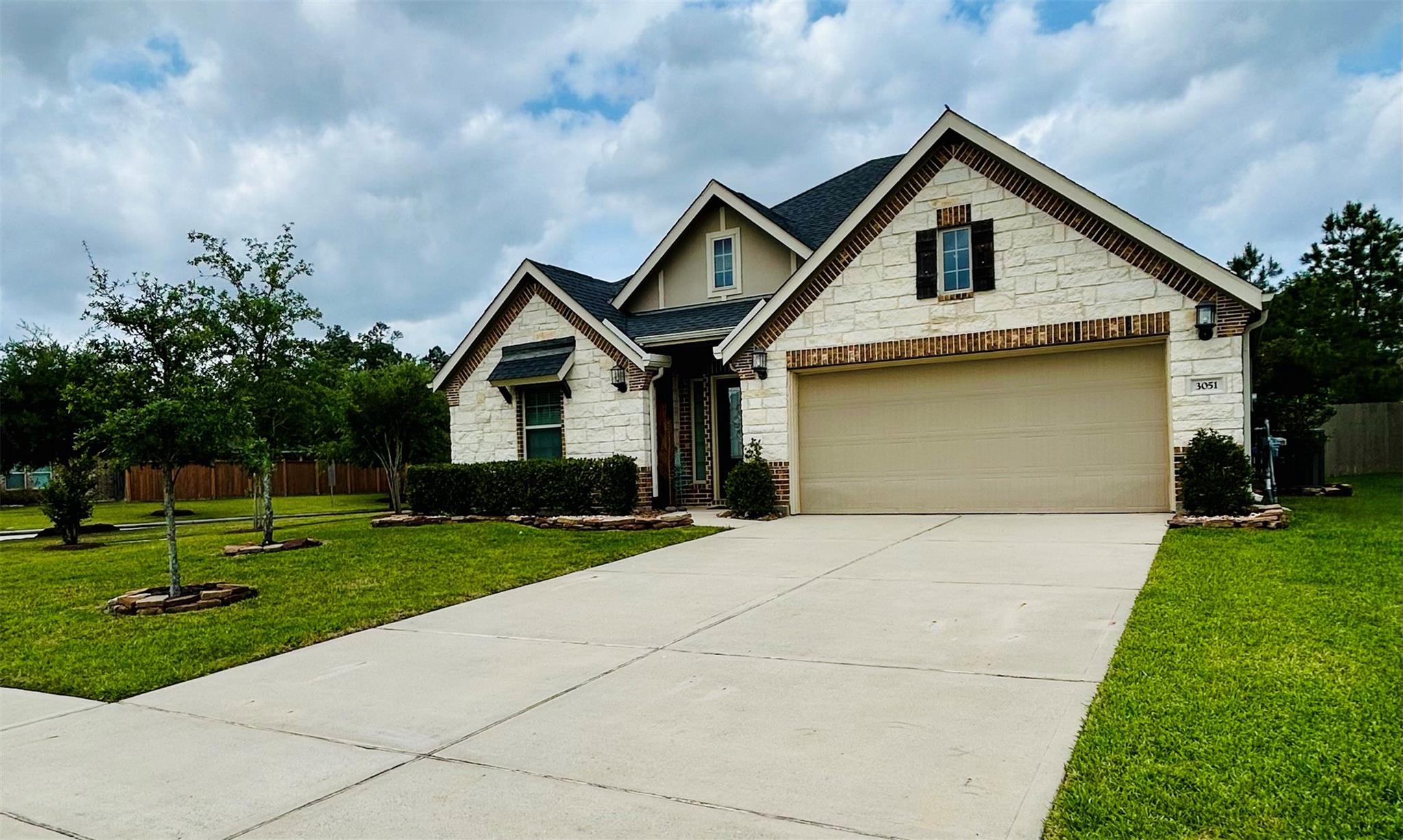 3051 Kathryn Oaks Lane