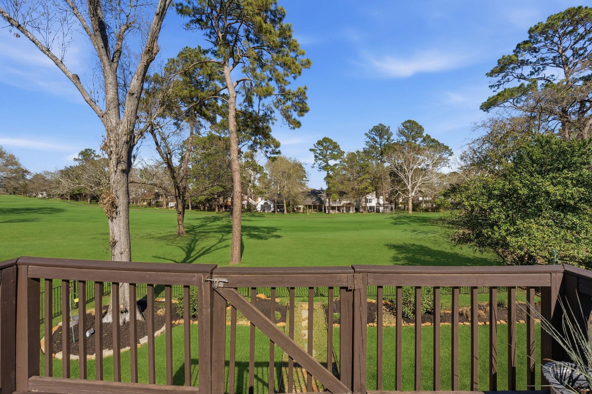 76 April Wind Drive S