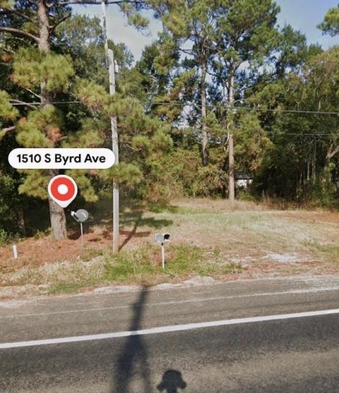 Photo of 1510 S Byrd Avenue, Shepherd, TX 77371 (MLS # 55194970)