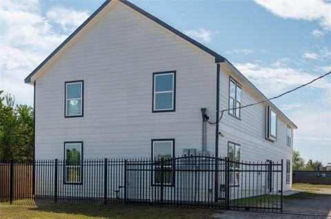 1654 County Road 3540 Cleveland TX 77327