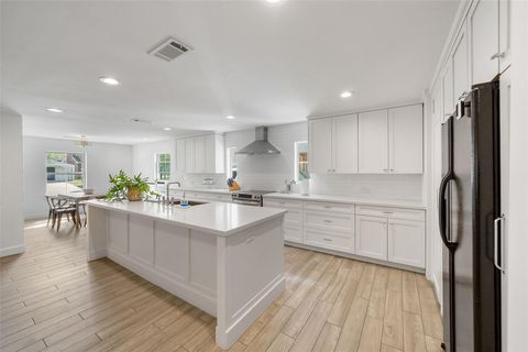 Tiny photo for 3310 Durness Way, Houston, TX 77025 (MLS # 10675287)