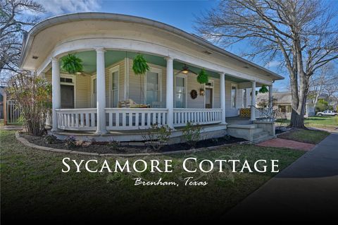 Homes For Sale - 303 Ross Street<br/> Washington County, Brenham, TX 77833