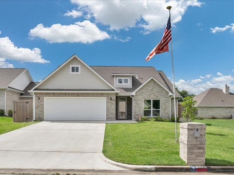 Photo of 309 Saddle Brook Drive, Lufkin, TX 75904 (MLS # 79481225)