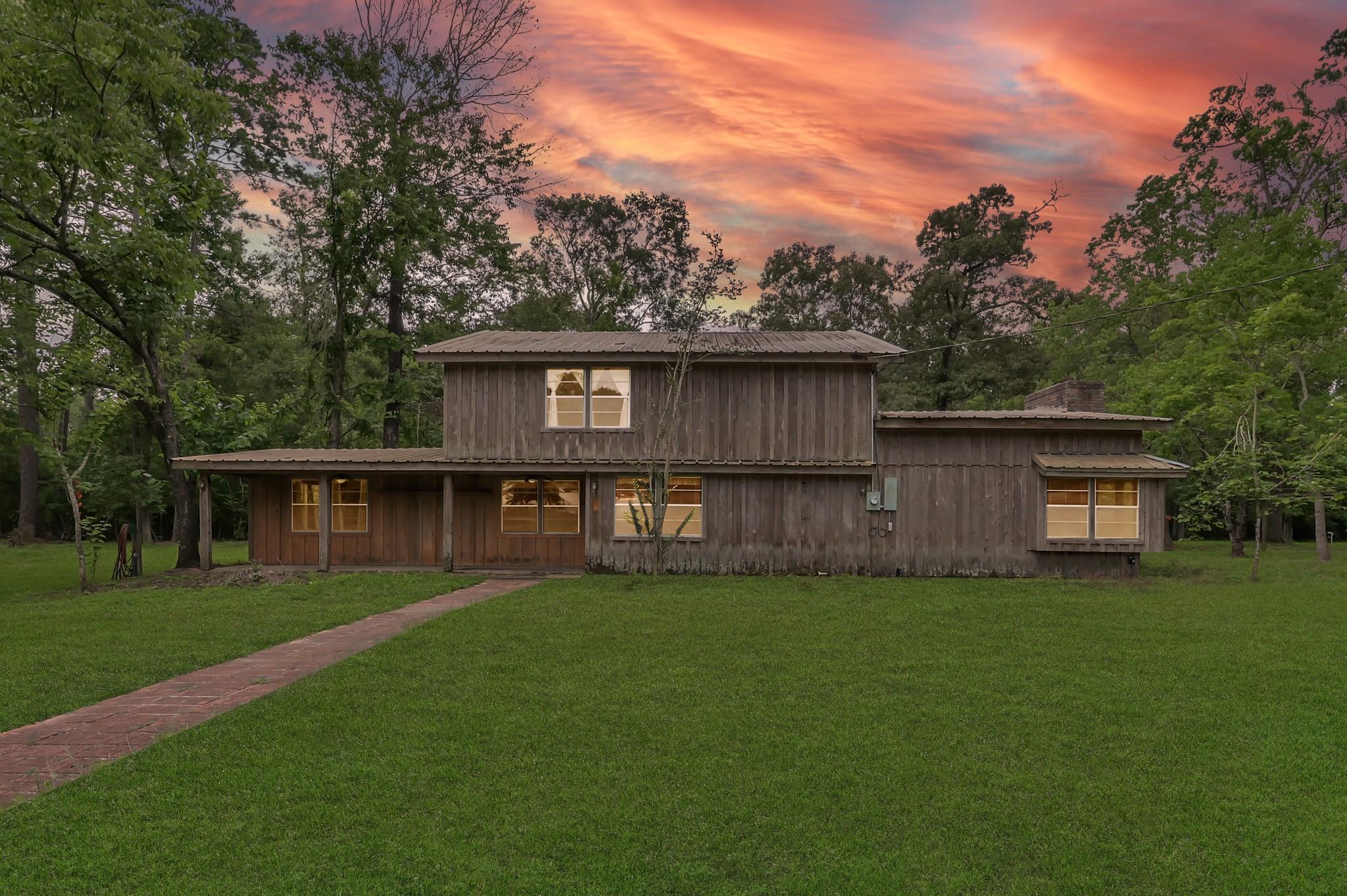 17230 Pioneer Trail
