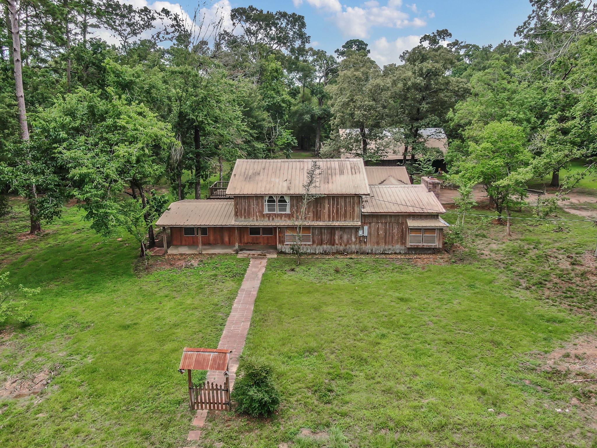 17230 Pioneer Trail