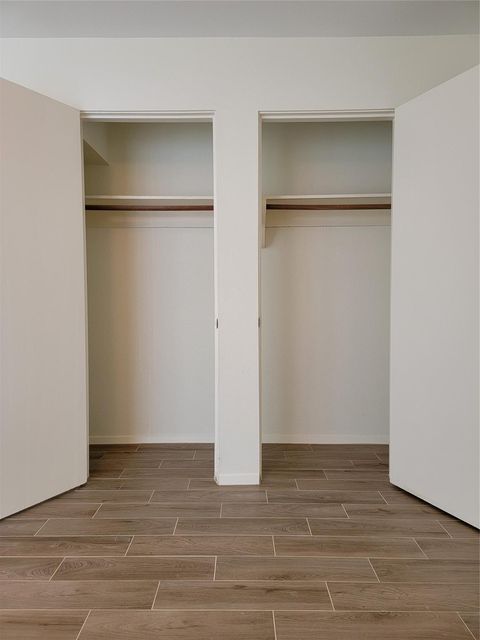 Tiny photo for 2101 Fountain View Drive #27, Houston, TX 77057 (MLS # 52857138)